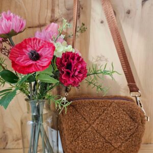 Besace moumoute Nina camel