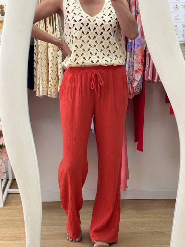 Le pantalon pulpeuse corail