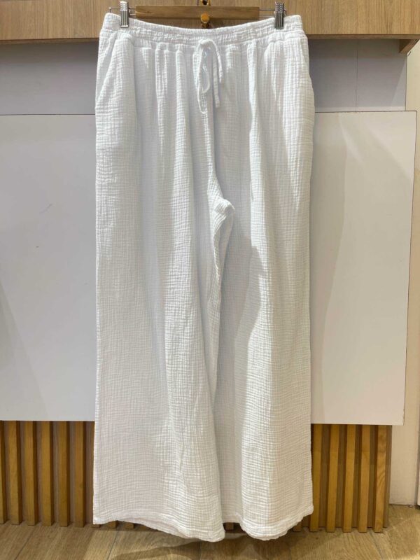 Le pantalon pulpeuse blanc
