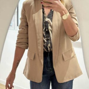 Le blazer Olena Camel
